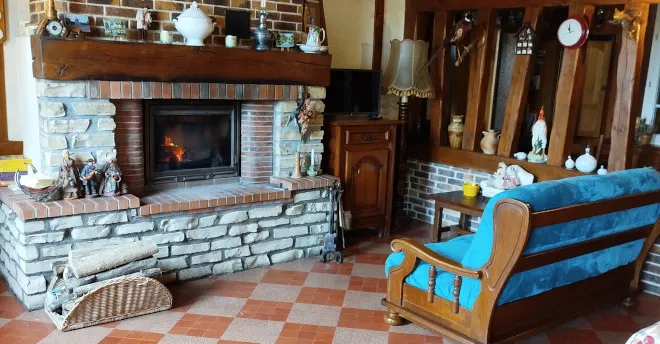 Le salon de l'Aubrière, chambres d'hôtes à Juignettes